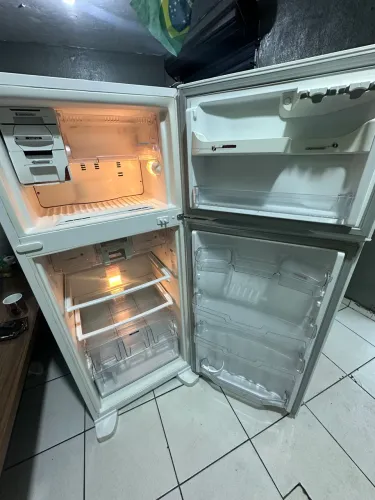 Geladeira Brastemp ative