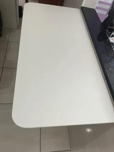 Mesa dobrável parede de cozinha 120x60 bancada apoio retrátil  semi nova, valor 200 reais 