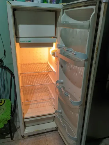 Geladeira Consul 290L