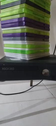 Xbox 360 mais 22 jogos mais um Kinect
