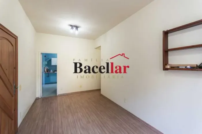 Apartamento 2 quartos bem localizado portaria 24 horas próximo UERJ