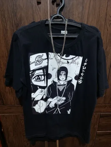 Camiseta Itachi uchiha / Naruto M
