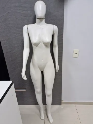 MANEQUIM FEMININO