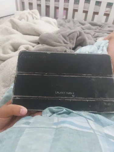 Vendo tablet galaxy tab e
