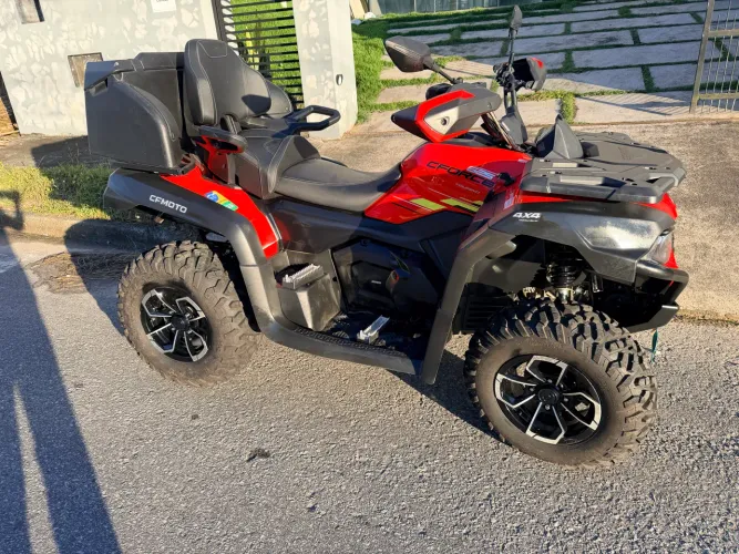 Quadriciclo cforce 625 zerado