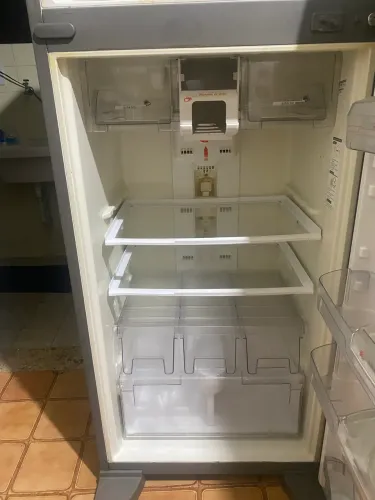Geladeira Brastemp - problema eletrico