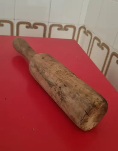 Antigo Socador de Pilão em Madeira 27 cm