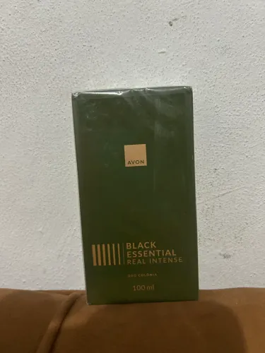 Perfume black essencial