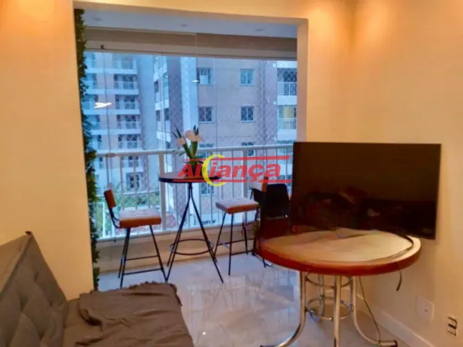 Encantador Apartamento Semi Mobiliado de 55m² com Suíte - Excelente Localização em Guarulh