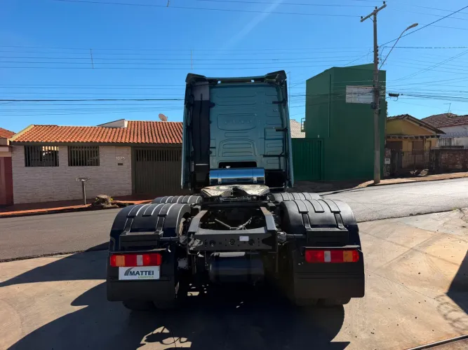 Volvo FH 540 6x4 único dono 