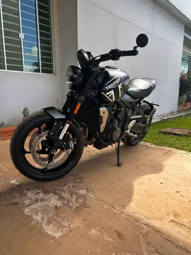Vendo Moto Esportiva 
