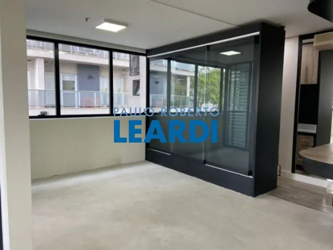 CONJ. COMERCIAL - ACLIMAÇÃO - SP