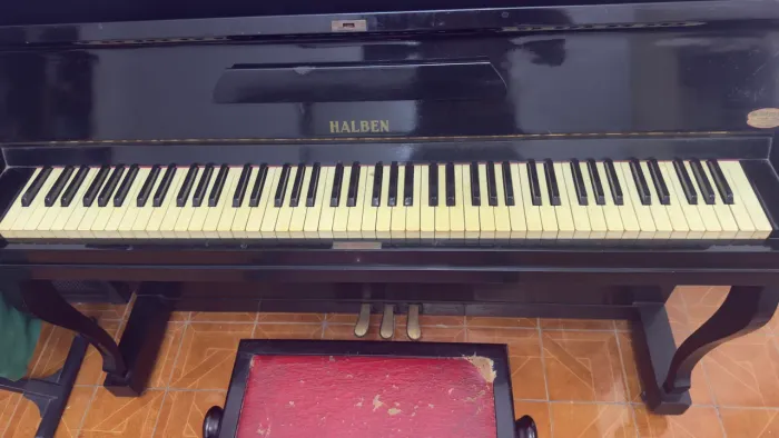 Piano halben