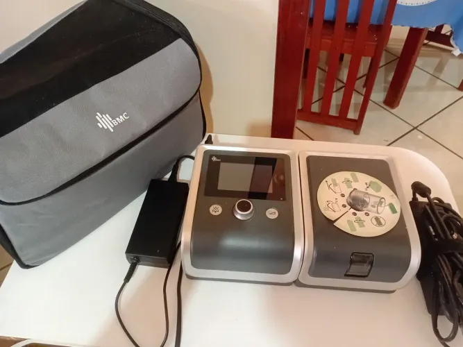 CPAP em ótimo estado - ideal para apneia do sono