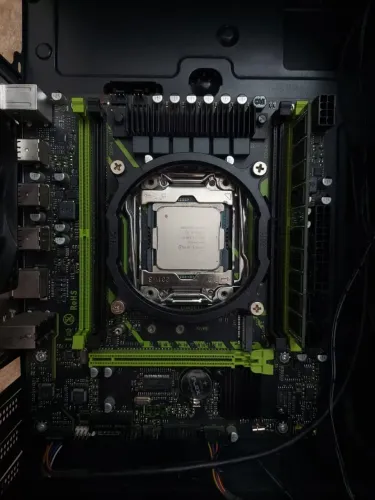 Kit Xeon X99 + E5-2650 V4 + 16gb DDR4 com Gabinete