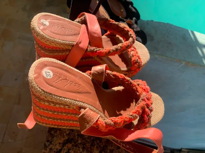 Sapatos 