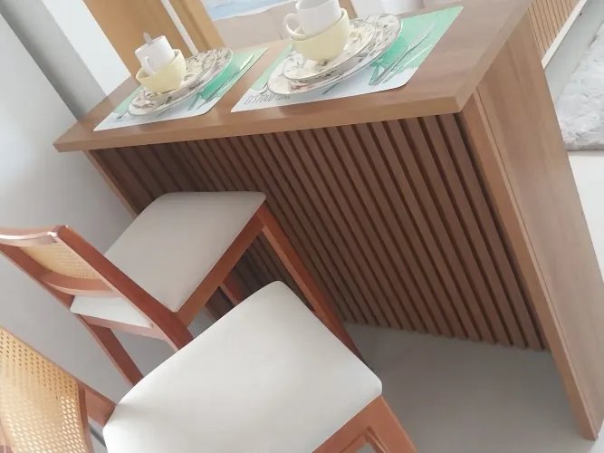 Vendo Bancada ilha e duas banquetas