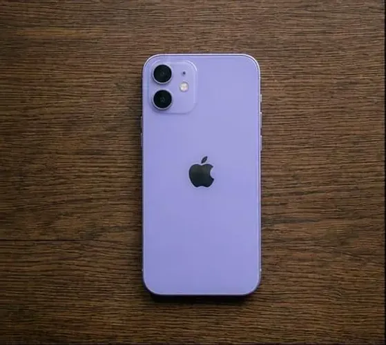 iPhone 12 Roxo 128GB - Estado de Excelência (Bateria 95%-100%)