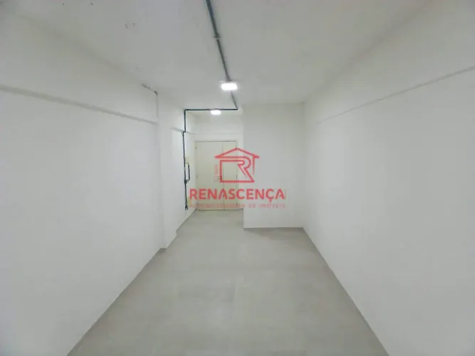 Sala comercial na Freguesia.