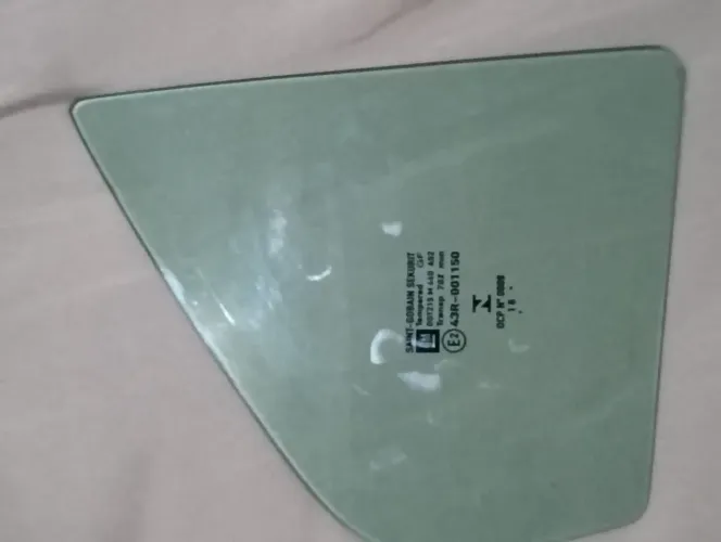 VIDRO FIXO PORTA TRASEIRA DIREITA GM ONIX