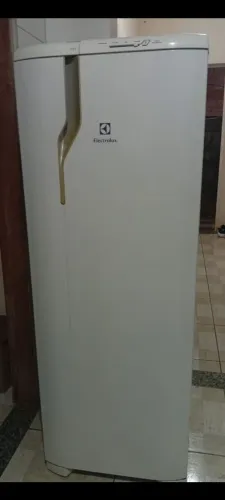 Geladeira Eletrolux RE31