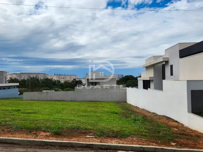 Lote em Condomínio Vale dos Pássaros