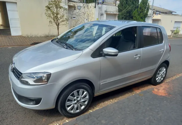 Volkswagen Fox 1.6 MI Total Flex 8V 5P 2014