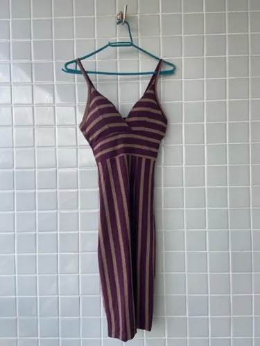 Vestido listras novo