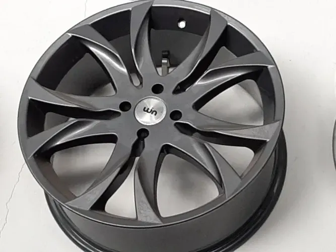 Roda aro 18 Civic europeu grafite 4x100 jogo novo 