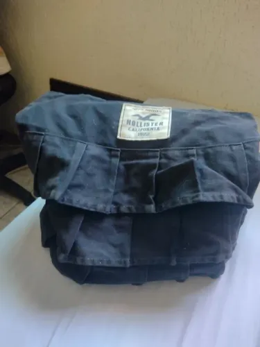 Bolsa Hollister Preta