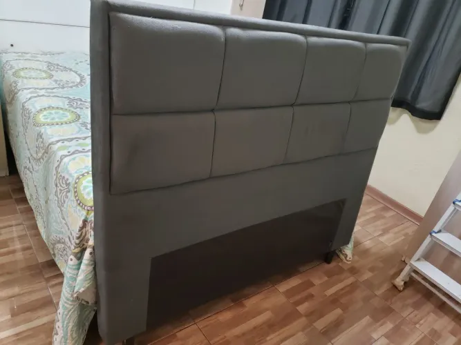 Cabeceira de cama de casal - R$ 150,00