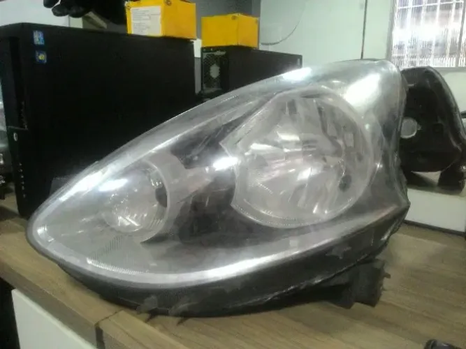 Farol Esquerdo Nissan March Máscara Negra 2012 a 2014 26060 9LE0A
