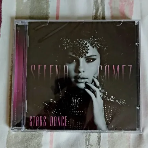 Selena Gomez Stars Dance Lacrado