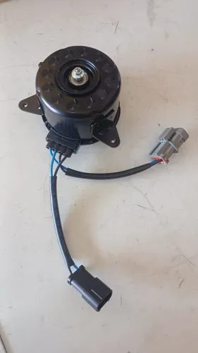 Motor ventoinha ventilador do radiador Nissan Sentra