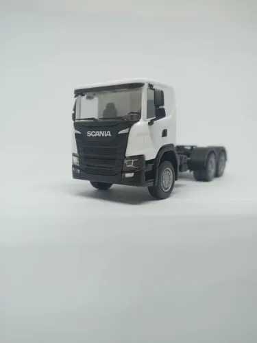 Caminhão Scania 6x6 - escala HO 1/87 herpa