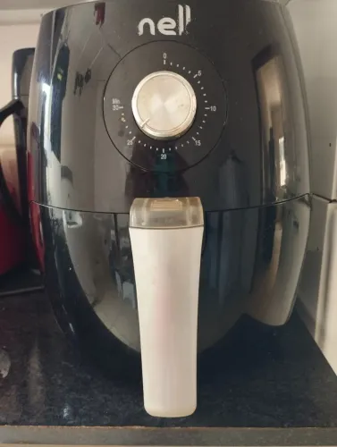 Fritadeira Elétrica Air Fryer Nell Smart. <br>É uma