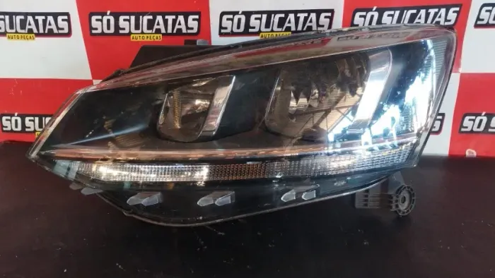 FAROL ESQUERDO FOX 2015 A 2021 MASCARA NEGRA