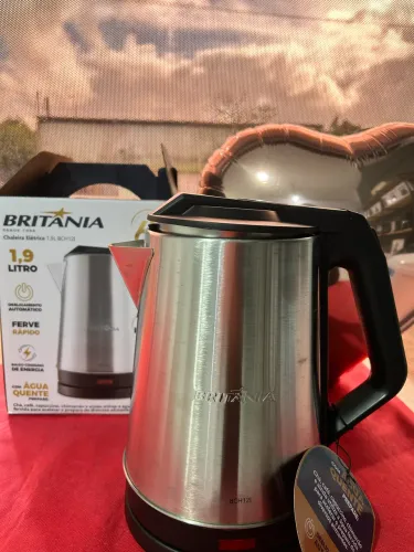 Chaleira Elétrica BRITÂNIA - NOVA NA CAIXA !!!