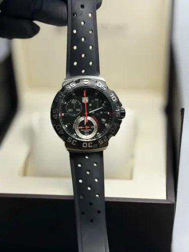 Relógio TAG Heuer F1 Preto - Vidro Safira | Cronógrafo Funcional | Pulseira Borracha