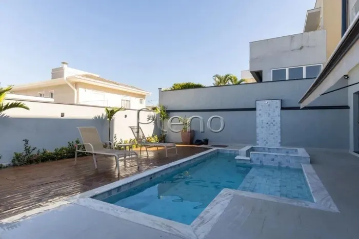 Sobrado à venda em Campinas, Swiss Park, com 3 suítes, com 271 m²