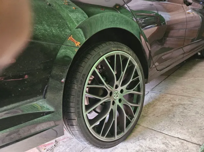 Rodas de liga leve Aro 20 + pneus