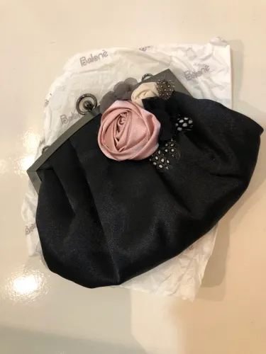 Bolsa lateral e de mão Balonè preto/floral