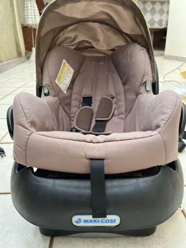 Bebé Conforto Maxi-Cosi Pebble com Base