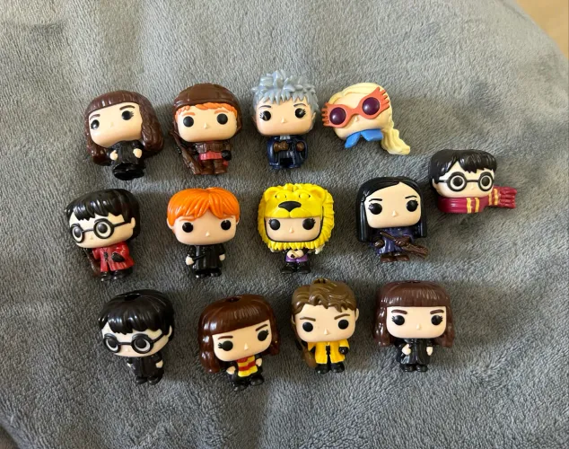Coleção de Miniaturas Harry Potter Kinder Joy