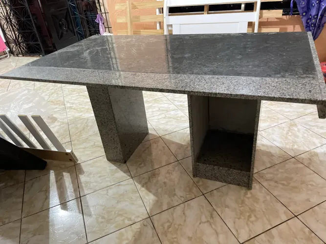 Mesa em granito para escritório