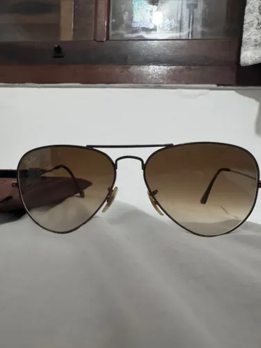 Ray-Ban Aviator - Óculos de Sol Clássico