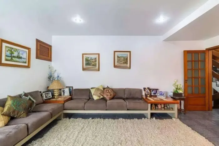 Casa para Locação em Florianópolis - Itaguaçu | 4 Quartos | 376m²