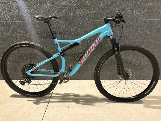 Bicicleta Seminova Epic Comp Alloy