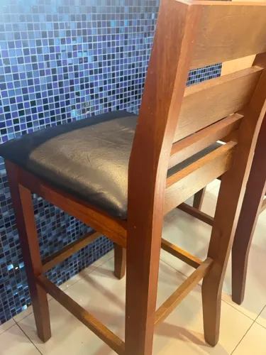 Banquetas em couro ecológico 