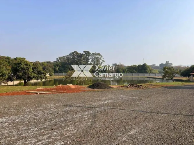 Terreno em condominio à venda no Jardim Luciana, em Santa Gertrudes